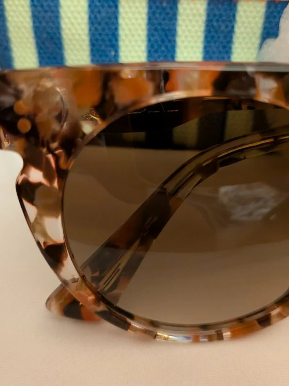 Sardine sunglasses w/case- Aster style, terra fawna , NWT